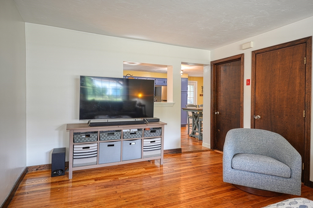 94 Packard Street Lancaster, MA 01523 - Photo 12 of 41 Gallery Image 12
