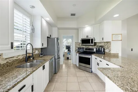 $699,000 | 28032 Eagle Ray Court, Bonita Springs, FL 34135