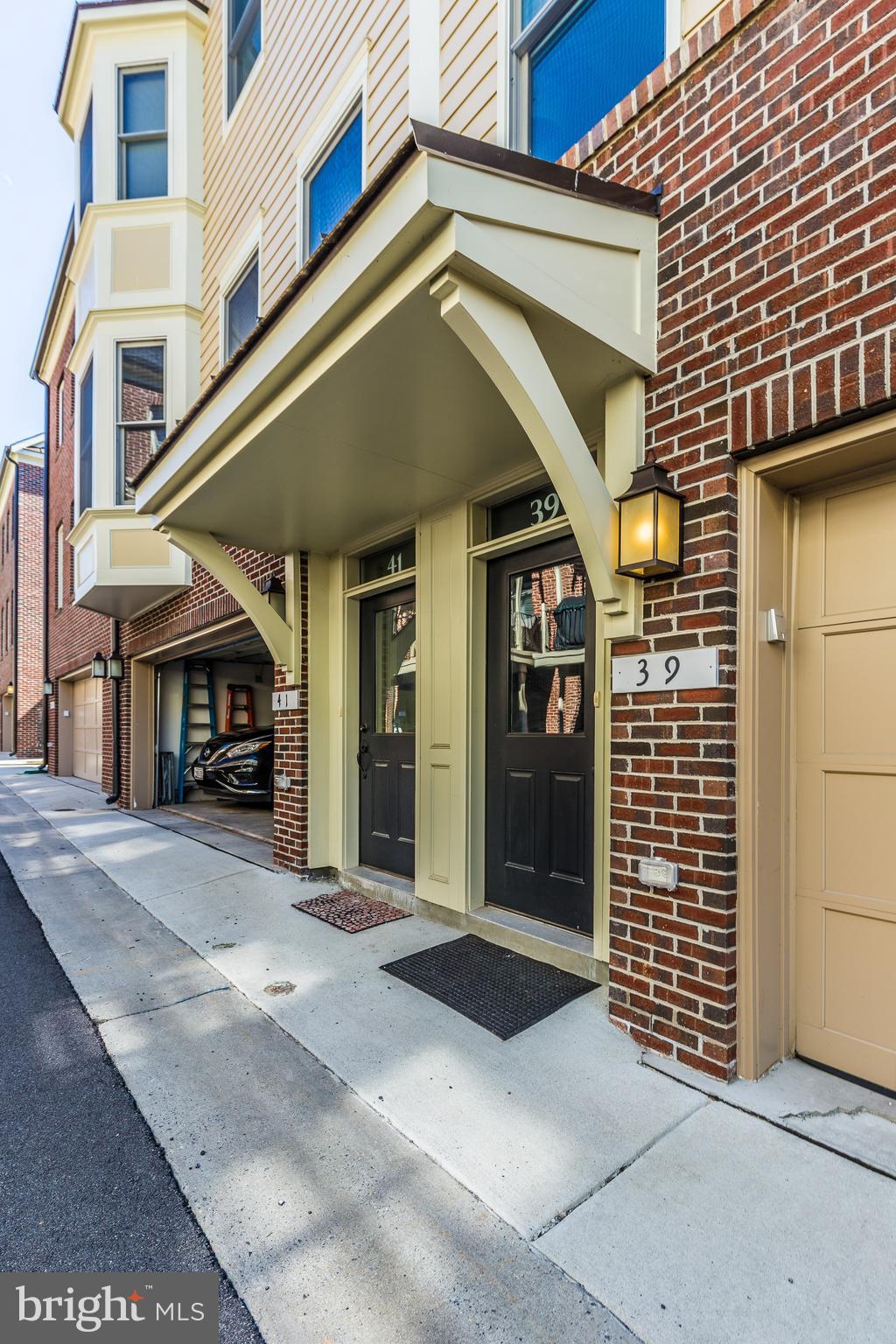 39 Maxwell Square Frederick, MD 21701 - Photo 2 of 54