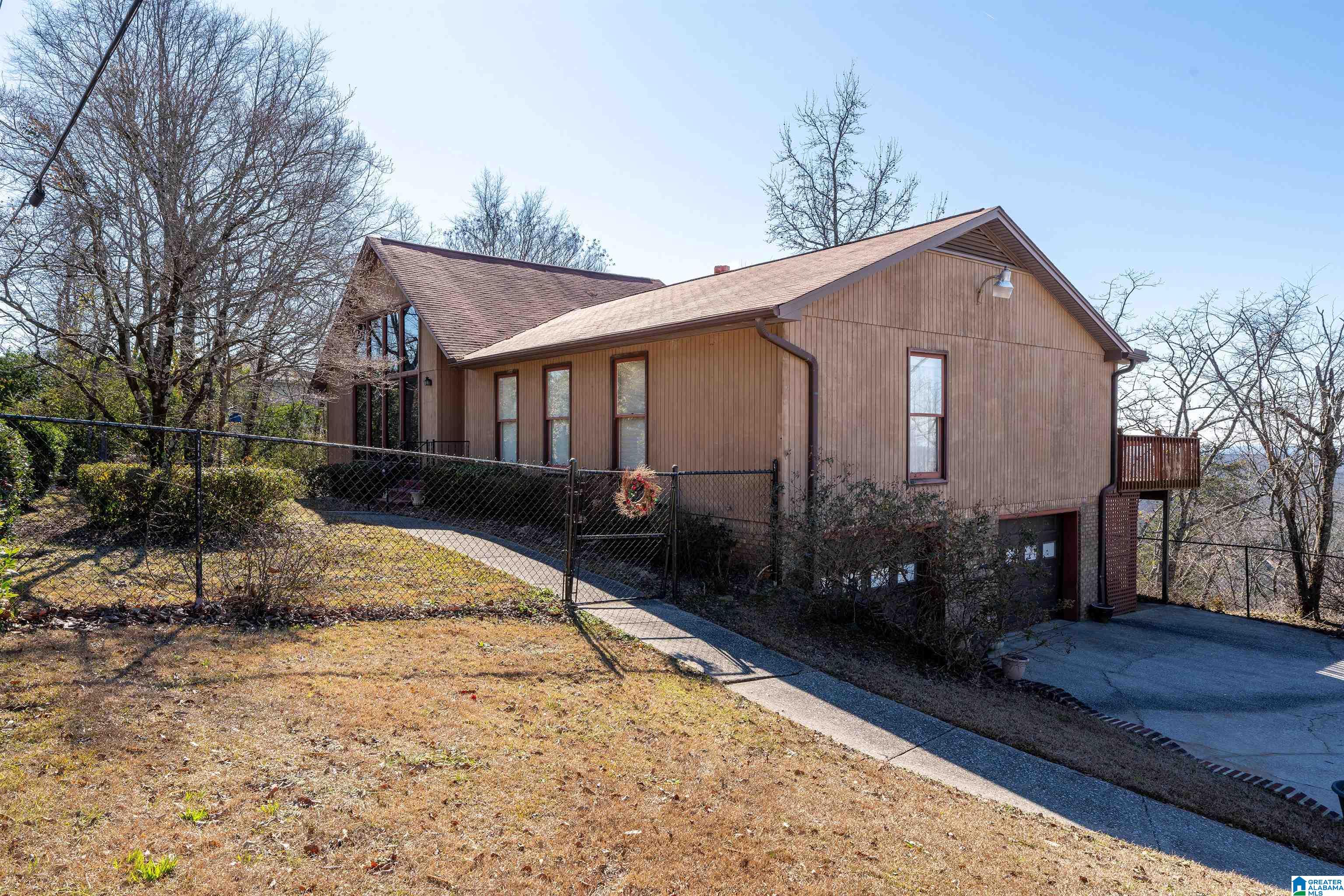 326 Shades Crest Road Bessemer, AL 35022 - Photo 6 of 48