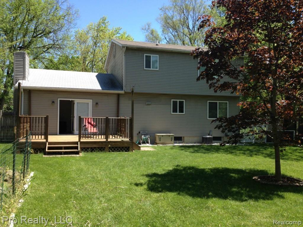3282 Rosedale Street Ann Arbor, MI 48108 - Photo 4 of 38 IMG_2220.jpg