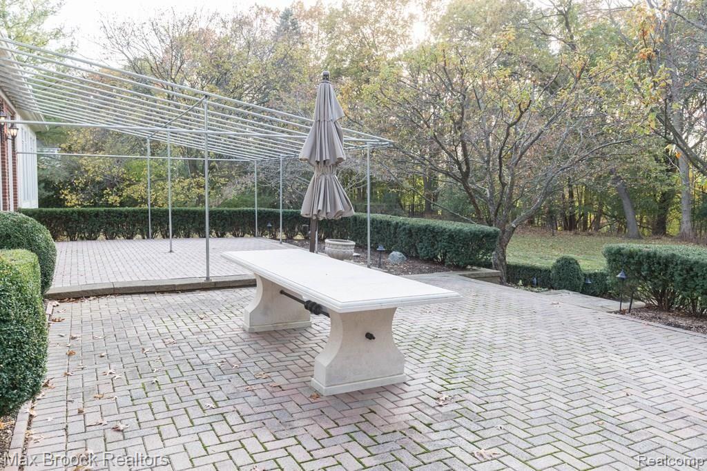 1201 Trowbridge Road Bloomfield Hills, MI 48304 - Photo 48 of 58 1201TrowbridgeRd-48.jpg