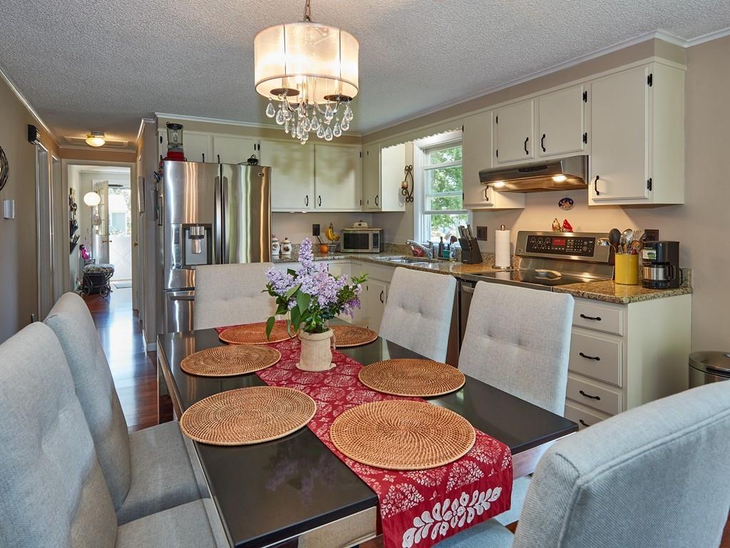 362 Pearse Road Swansea, MA 02777 - Photo 13 of 25 Gallery Image 13