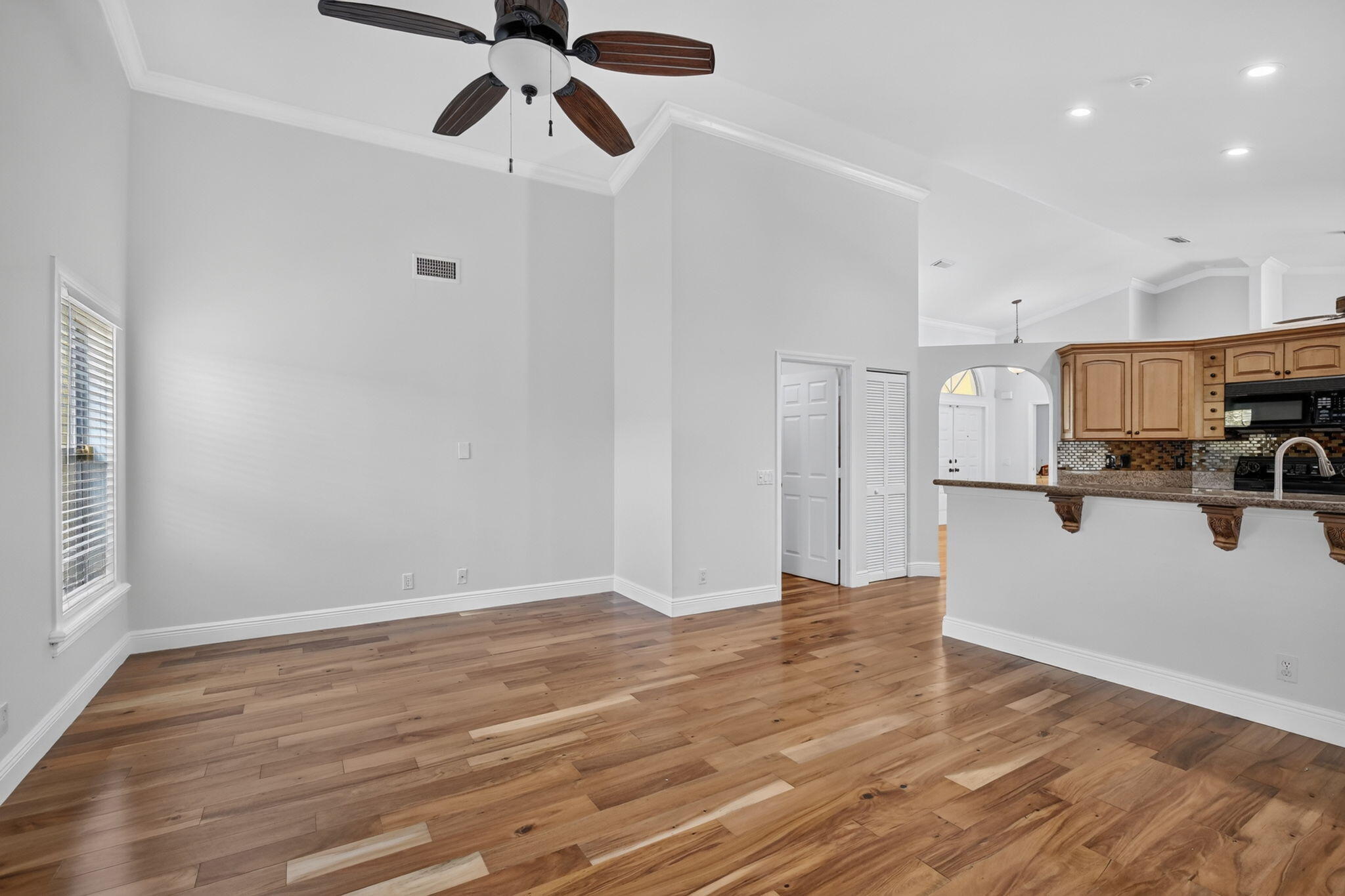 1959 Water Ridge Drive Weston, FL 33326 - Photo 17 of 58 20-web-or-mls-_A7A6426