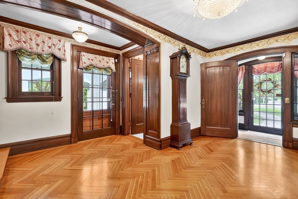 135 Forest Glen Road Longmeadow, MA 01106 - Photo 6 of 42