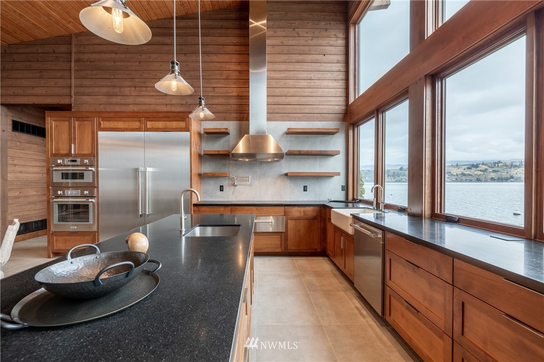 10072 South Lakeshore Road Chelan, WA 98816 - Photo 11 of 11 Gallery Image 11