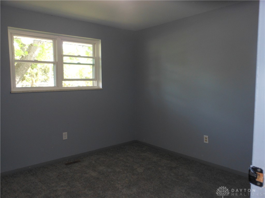 143 West Emerick Road West Milton, OH 45383 - Photo 20 of 37 This cozy room offers natural light and comfortable flooring for???????????????????????? relaxation.