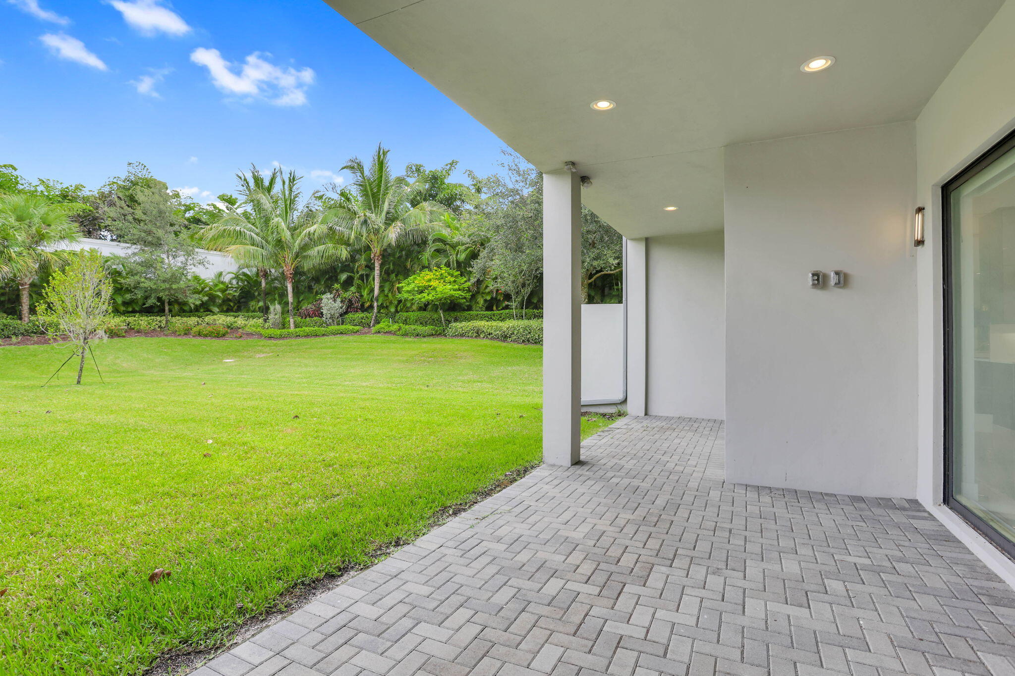 8115 Laurel Falls Drive Boca Raton, FL 33496 - Photo 21 of 74 a view of a backyard