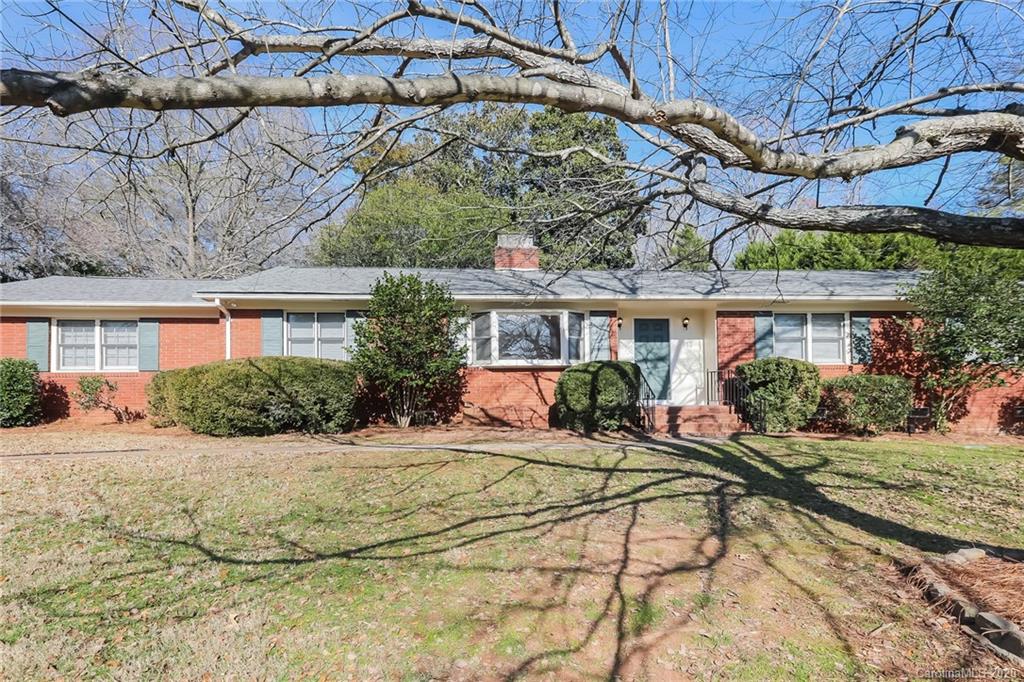 5913 Sharon View Road, Unit 18 Charlotte, NC 28226 - Photo 1 of 15 Gallery Image 1