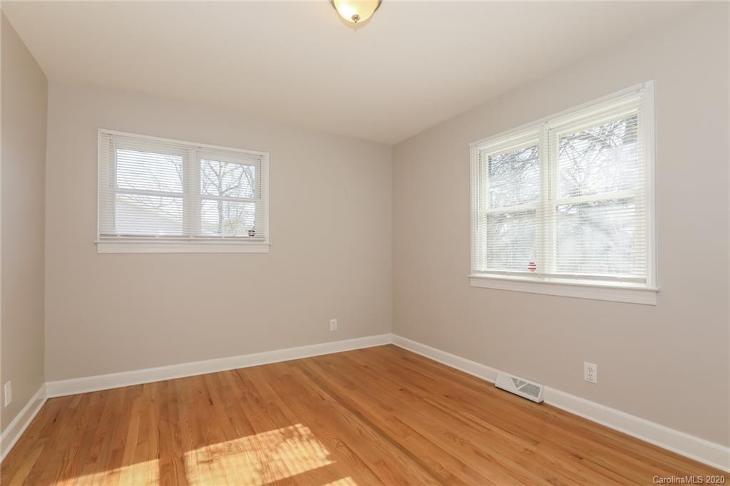 5913 Sharon View Road, Unit 18 Charlotte, NC 28226 - Photo 12 of 15 Gallery Image 12