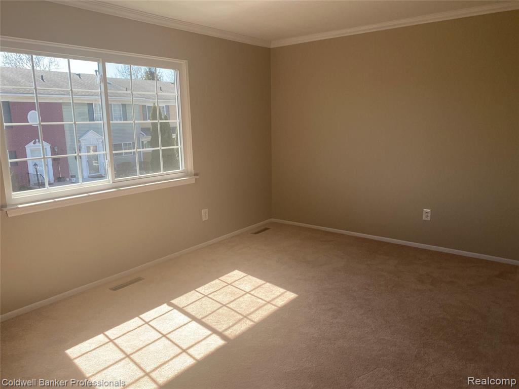 32292 West 12 Mile Road, Unit 38 Farmington Hills, MI 48334 - Photo 11 of 22