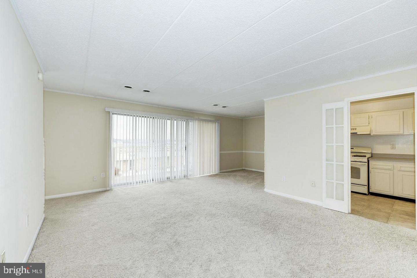 2624 Fort Farnsworth Road, Unit 212 Alexandria, VA 22303 - Photo 4 of 20