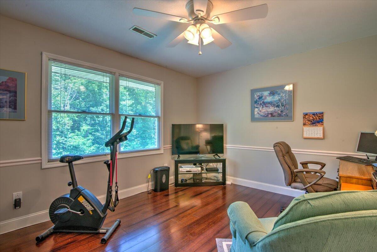 1490 Barkley Road Telford, TN 37690 - Photo 23 of 74 22-1490Barkley-96