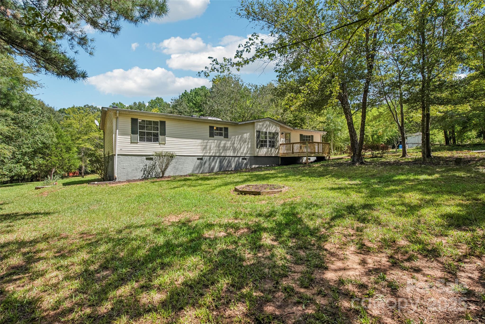 208 Davidson Ridge Road York, SC 29745 - Photo 3 of 40 Gallery Image 3
