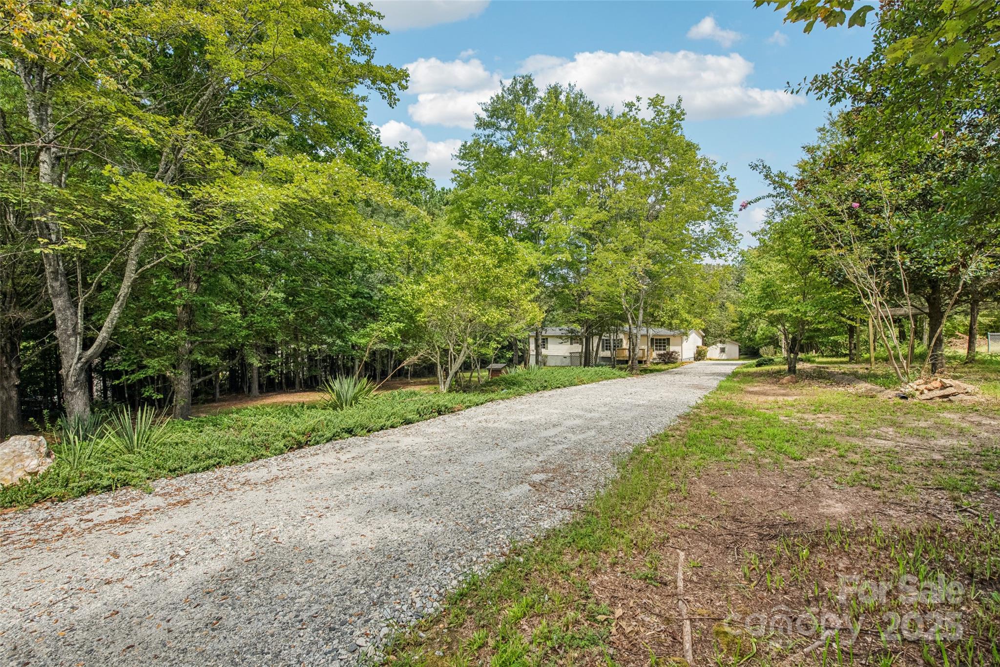 208 Davidson Ridge Road York, SC 29745 - Photo 4 of 40 Gallery Image 4