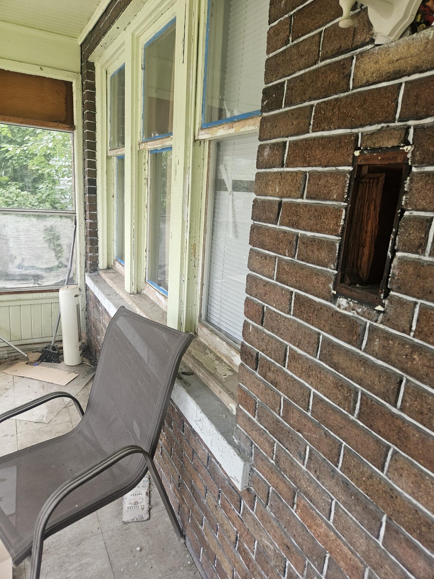 689 Webb Street Detroit, MI 48202 - Photo 20 of 64 Resized_20250813_100546