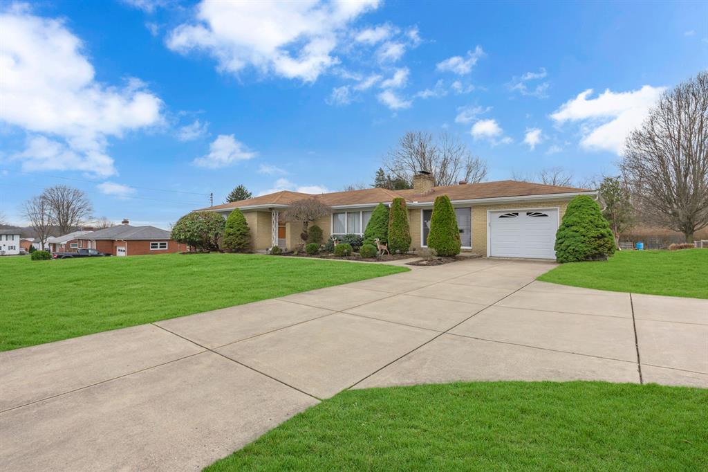 452 Center Grange Road Monaca, PA 15061 - Photo 31 of 34