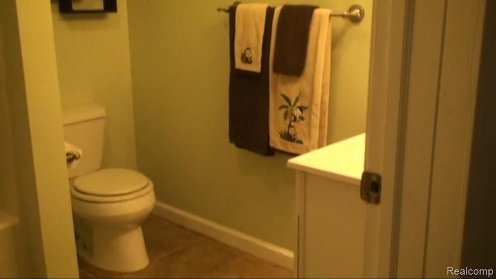 2136 Granger Road Oxford, MI 48371 - Photo 45 of 95 Full bath 1.jpg