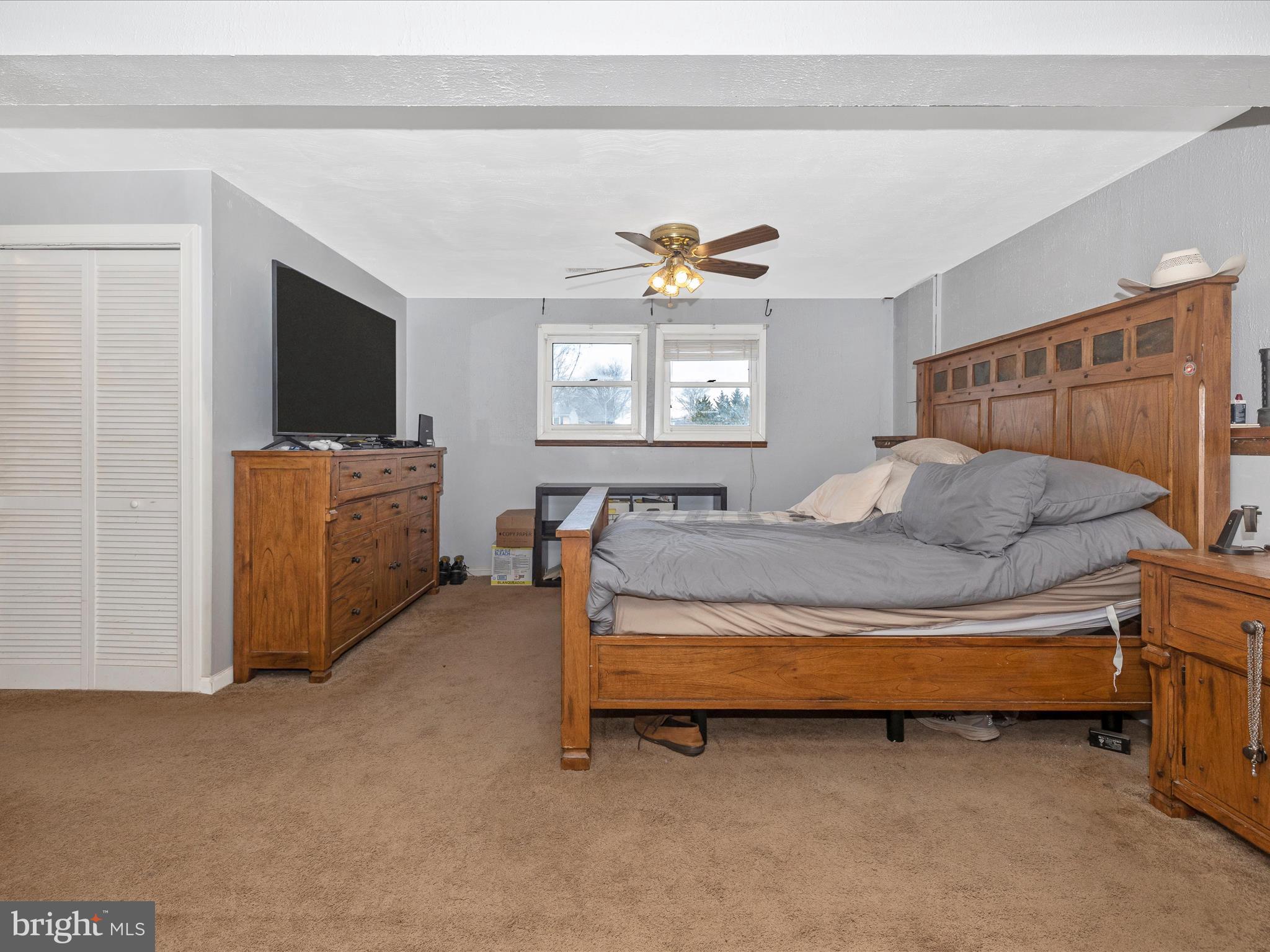 19017 Wootton Avenue Poolesville, MD 20837 - Photo 20 of 46 Primary Bedroom