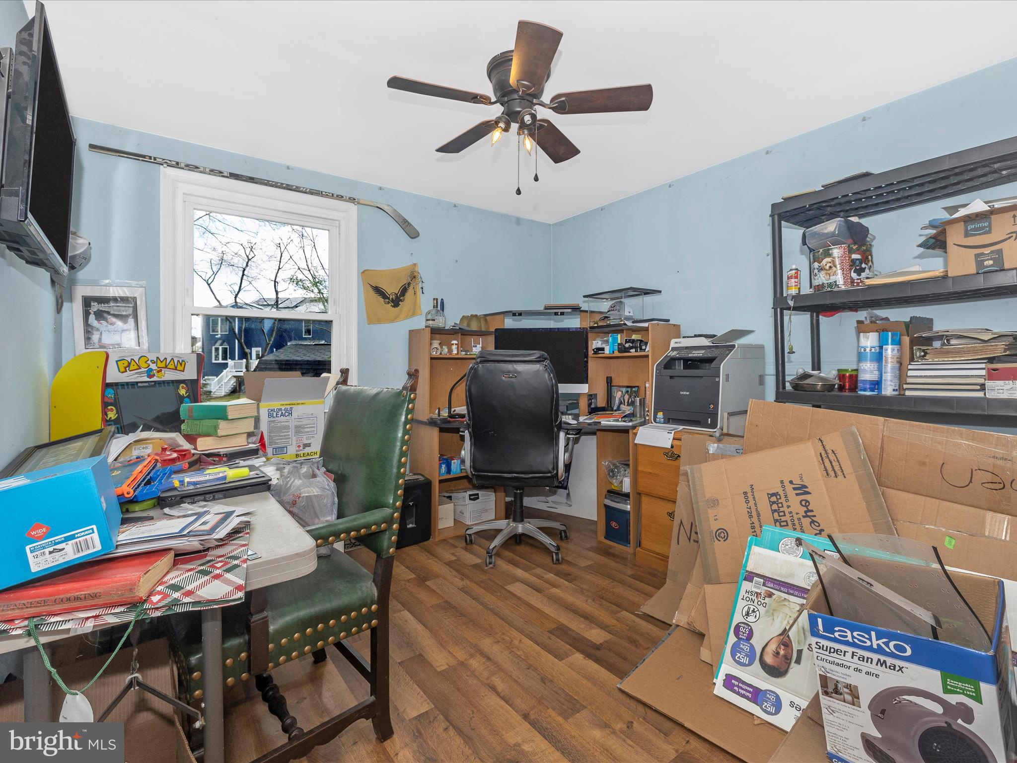 19017 Wootton Avenue Poolesville, MD 20837 - Photo 28 of 46 Office/Bedroom 3