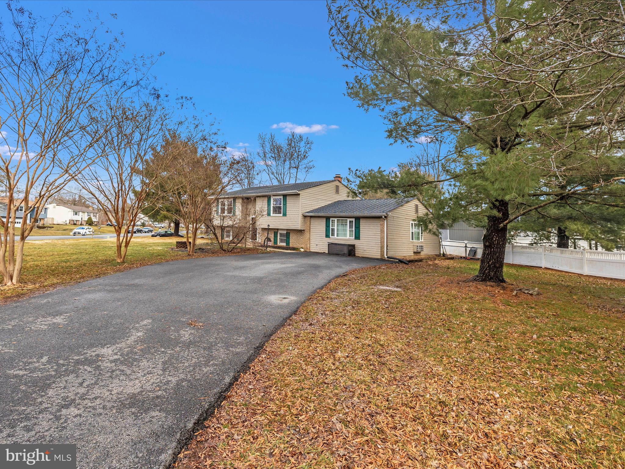 19017 Wootton Avenue Poolesville, MD 20837 - Photo 33 of 46 Exterior