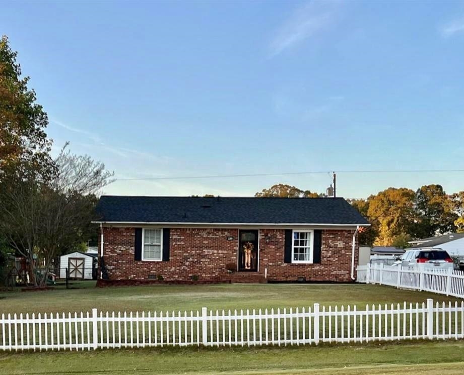218 Thompson Road Chesnee, SC 29323 - Photo 1 of 35