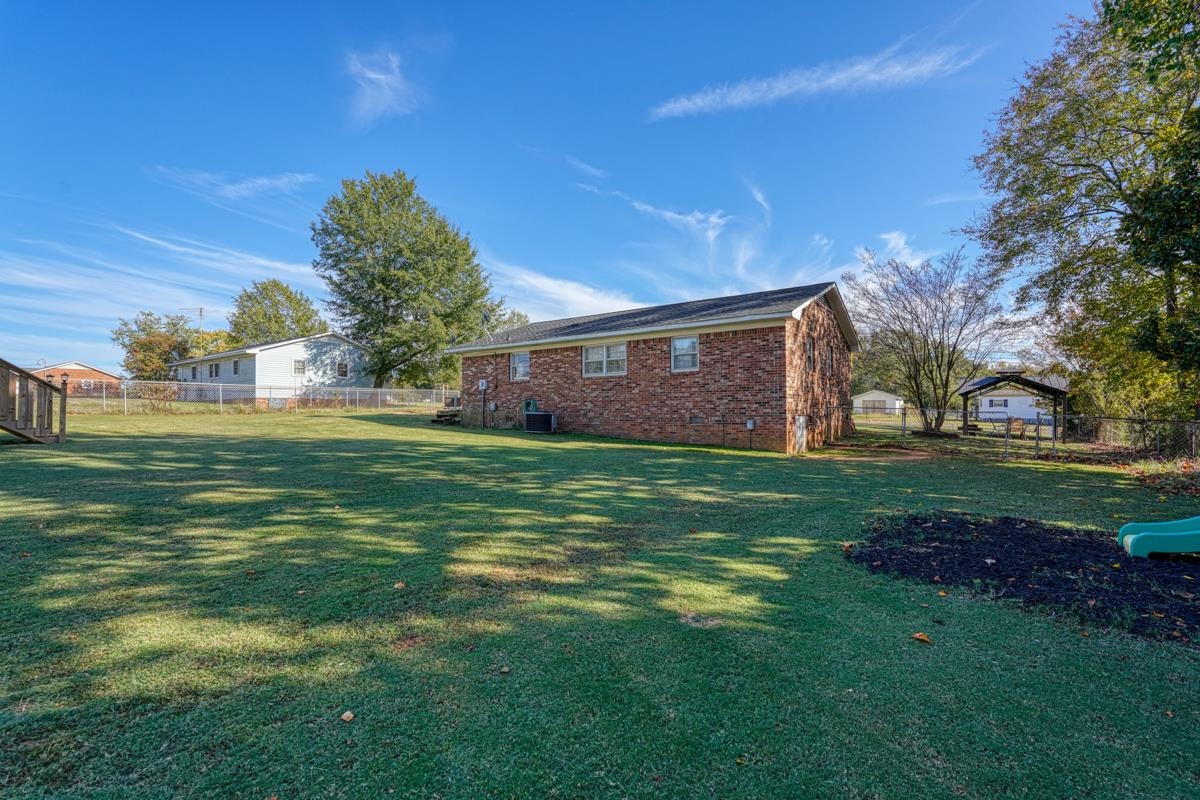 218 Thompson Road Chesnee, SC 29323 - Photo 23 of 35