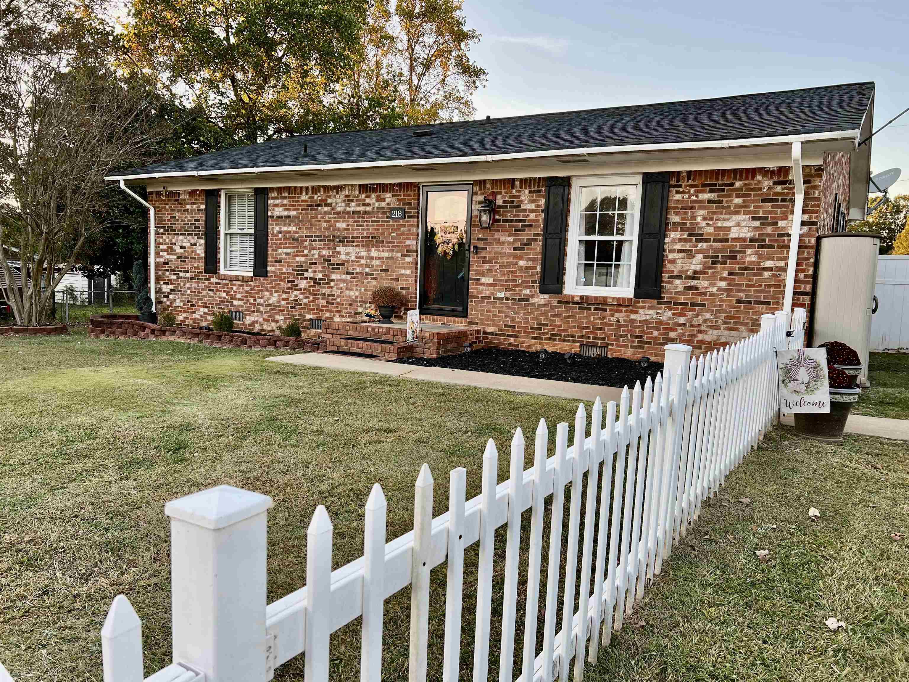 218 Thompson Road Chesnee, SC 29323 - Photo 29 of 35