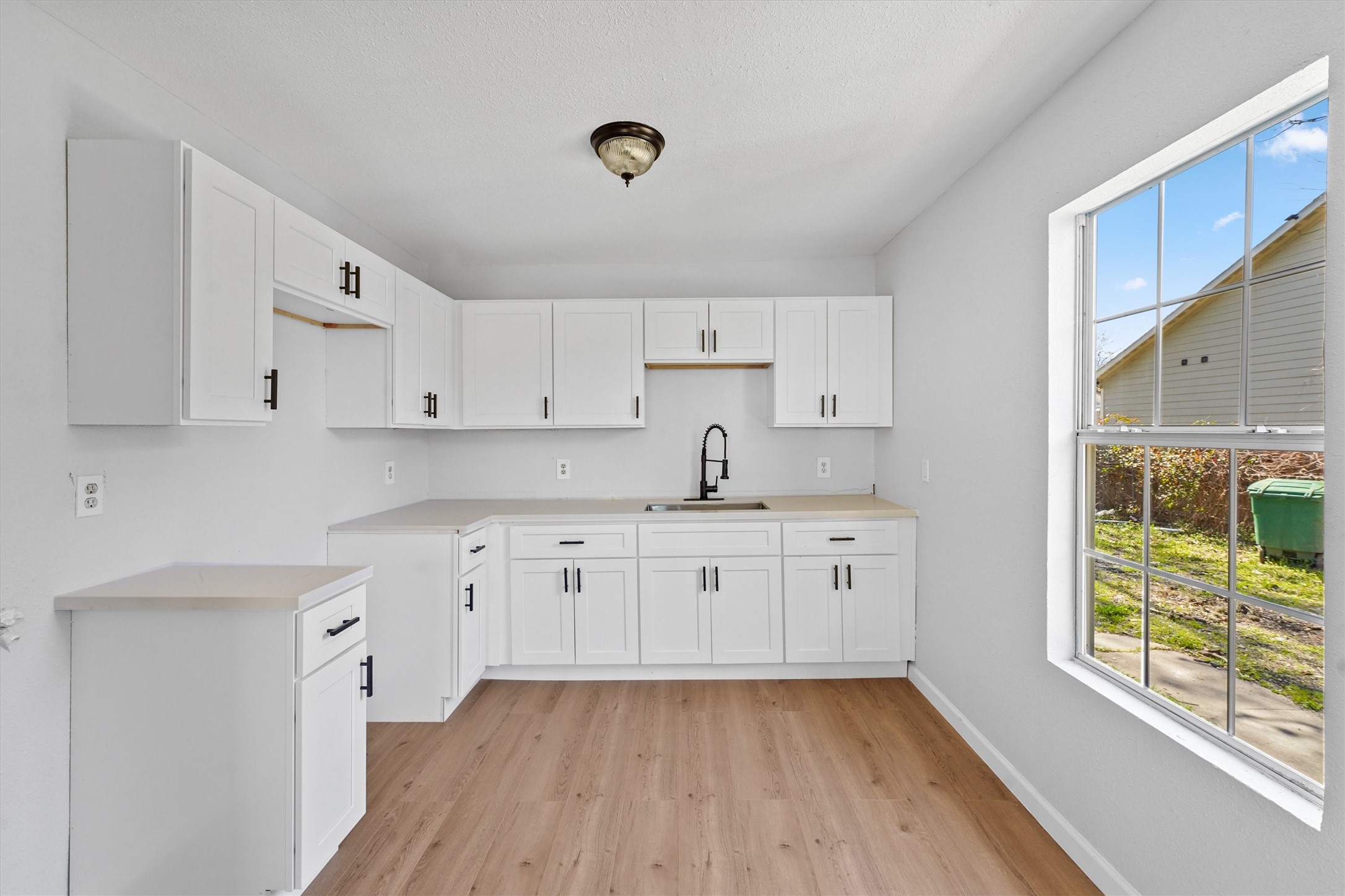 8030 Record Street, Unit B Houston, TX 77028 - Photo 6 of 15