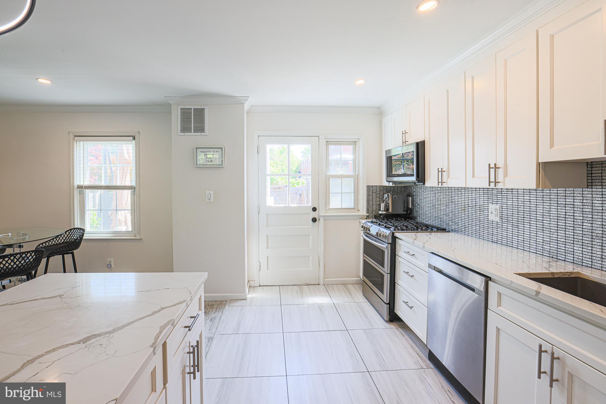 935 Radcliffe Road Towson, MD 21204 - Photo 20 of 51 Gallery Image 20
