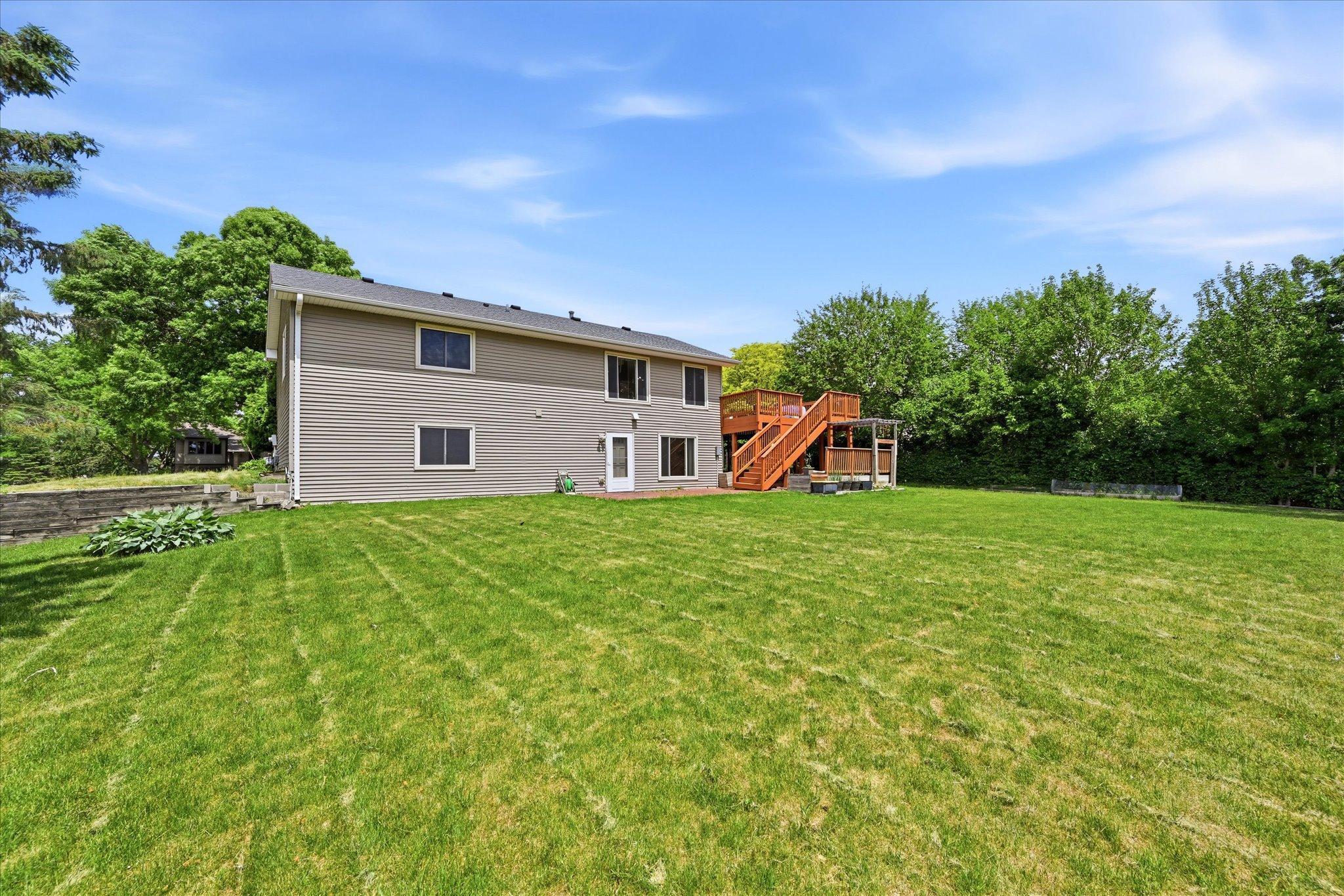 4516 Whitetail Way Eagan, MN 55123 - Photo 6 of 46