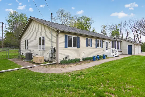 $269,900 | 5501 Hague Avenue, Jackson, MI 49203