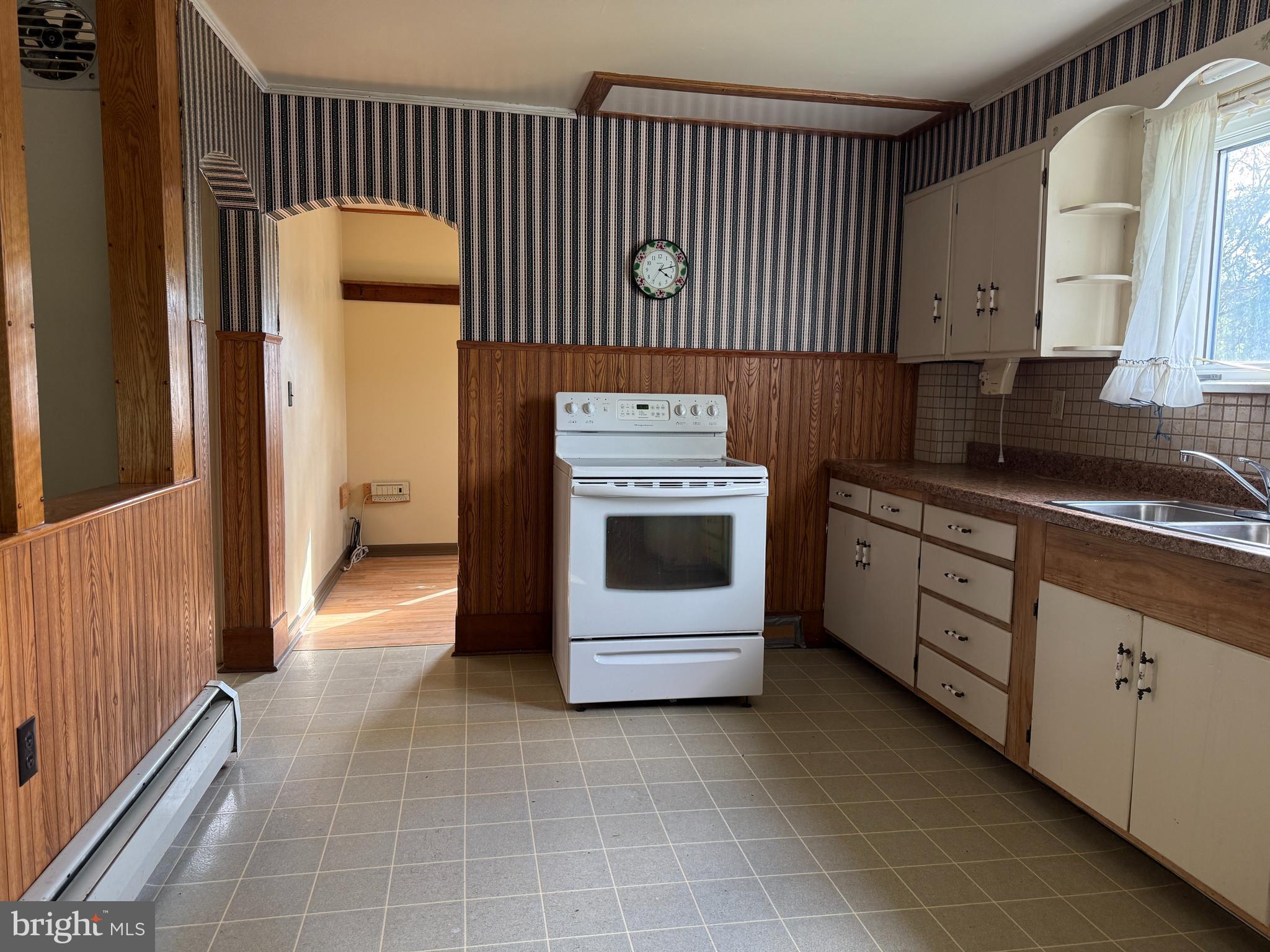 112 South Ridge Street Burnham, PA 17009 - Photo 12 of 34