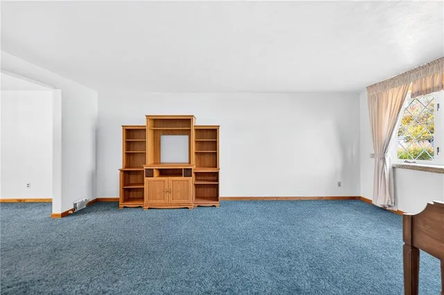 $279,900 | 1033 Old Hills Road, McKeesport, PA 15135