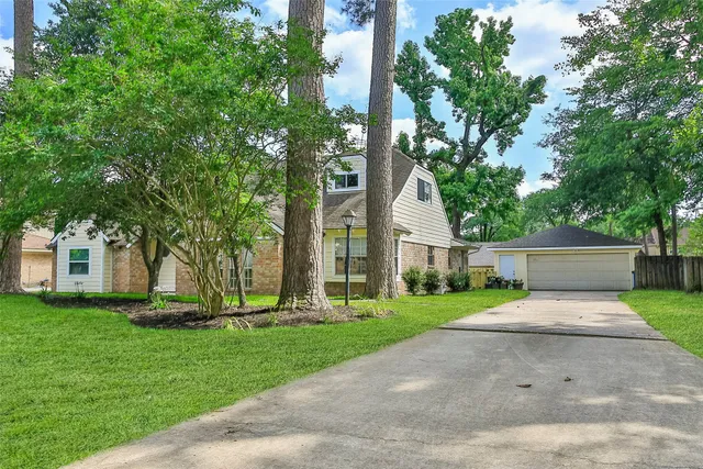 $375,000 | 711 Rosewood Drive, Shenandoah, TX 77381