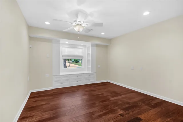 $375,000 | 711 Rosewood Drive, Shenandoah, TX 77381