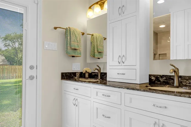 $375,000 | 711 Rosewood Drive, Shenandoah, TX 77381