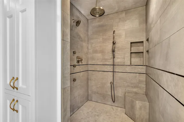 $375,000 | 711 Rosewood Drive, Shenandoah, TX 77381