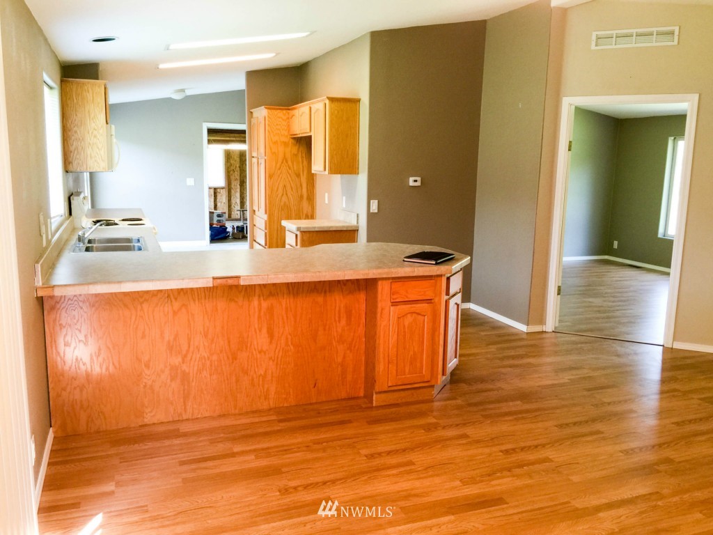 182 Skees Road Raymond, WA 98577 - Photo 14 of 25 Gallery Image 14