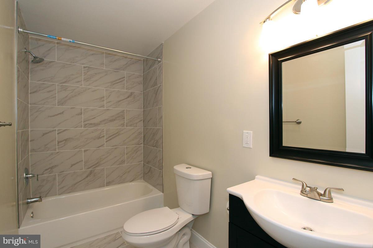 9311 Piscataway Road Clinton, MD 20735 - Photo 17 of 29 Bath