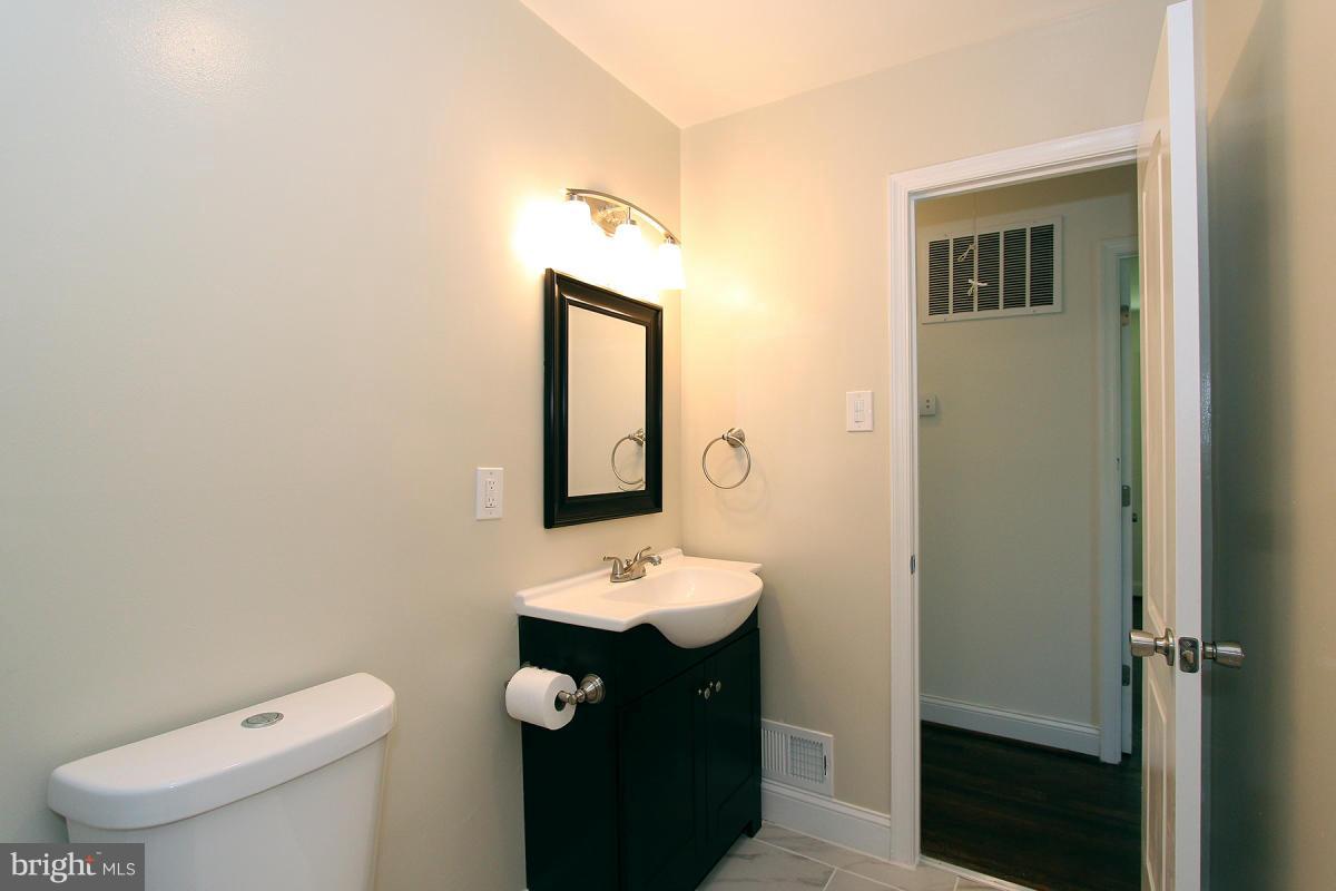 9311 Piscataway Road Clinton, MD 20735 - Photo 18 of 29 Bath