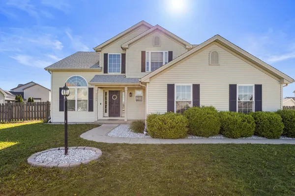 $424,000 | 3504 South Myra Ridge Drive, Urbana, IL 61802