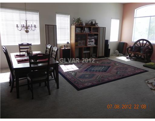 628 Tyler Ridge Avenue Henderson, NV 89012 - Photo 4 of 11 Living Room.