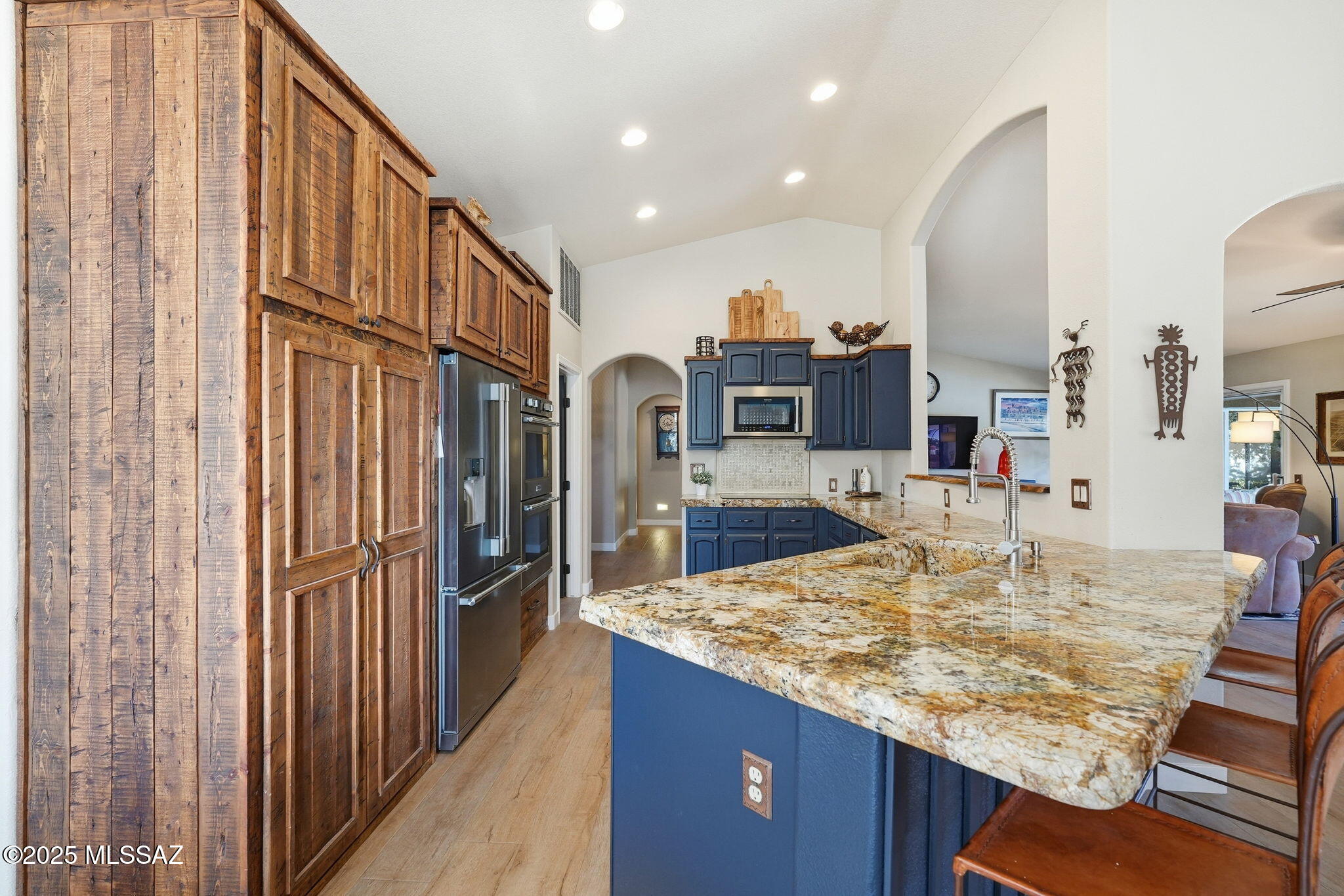 37467 South Ridgeview Boulevard Tucson, AZ 85739 - Photo 4 of 43
