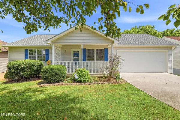 $375,000 | 7544 Silveredge Way, Knoxville, TN 37918