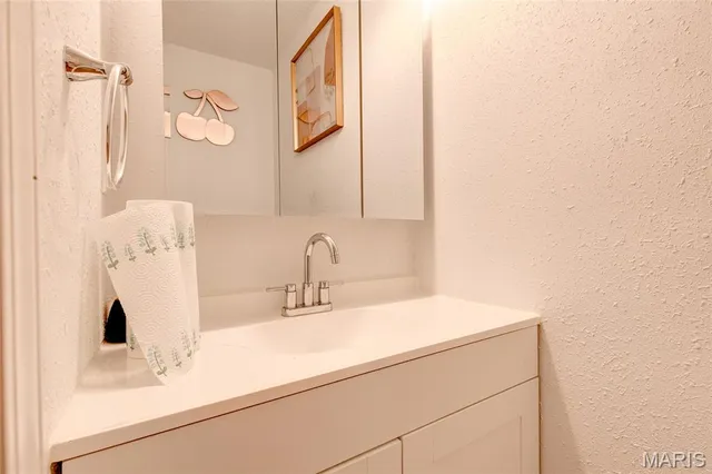 $500,000 | 1001 College Avenue, Alton, IL 62002