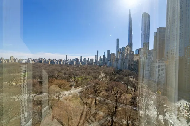 $3,495,000 | 1 Central Park West, Unit 1502 | Upper West Side