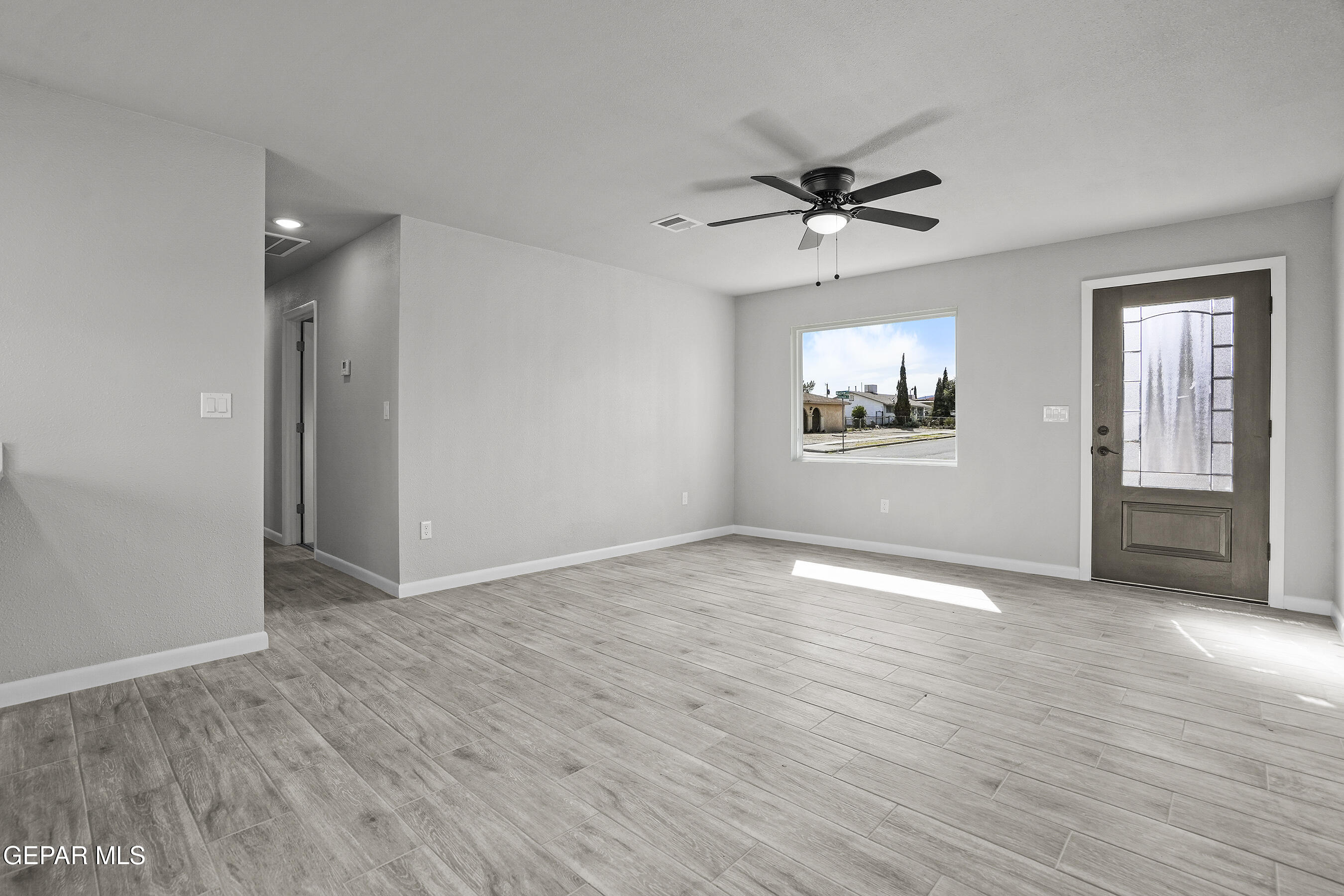 1014 Marlow Road El Paso, TX 79905 - Photo 3 of 26 JOL08864