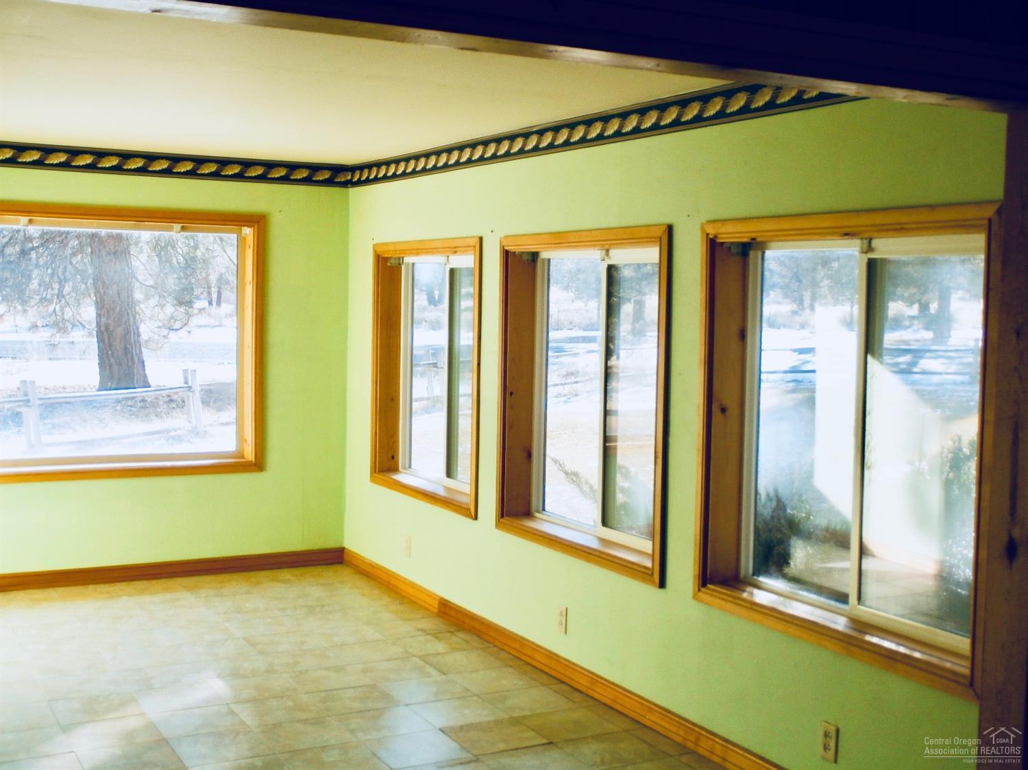67200 Harrington Loop Road Bend, OR 97703 - Photo 19 of 22 Additional Photo