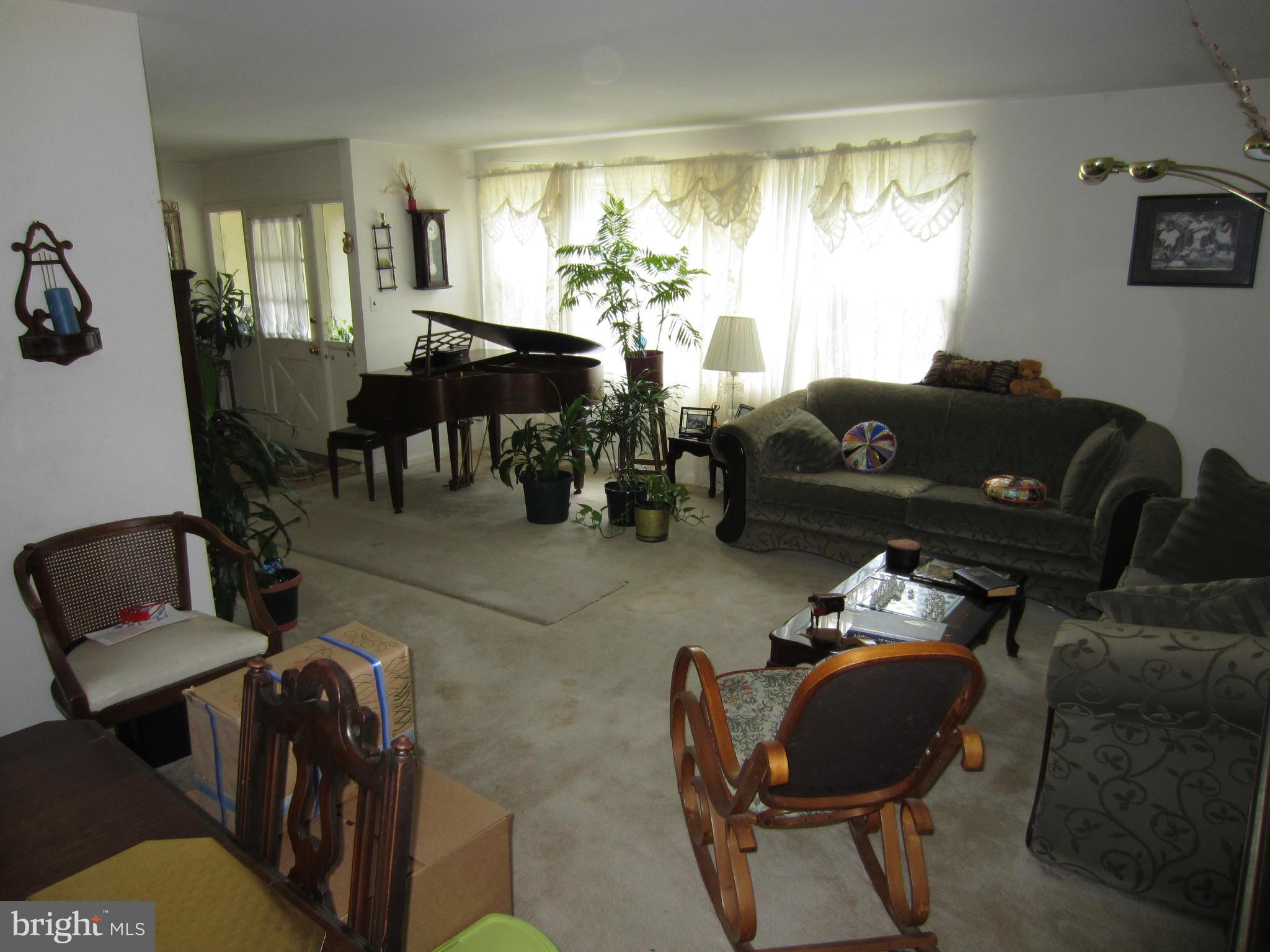 9409 Curran Road Silver Spring, MD 20901 - Photo 8 of 30 Interior (General)